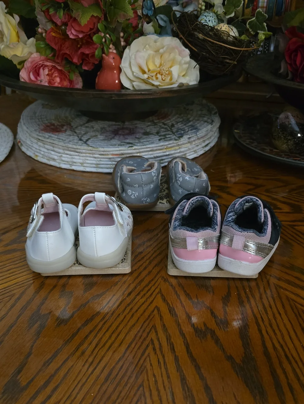 Trio Of Baby Shoes Sz 2 And 2.5